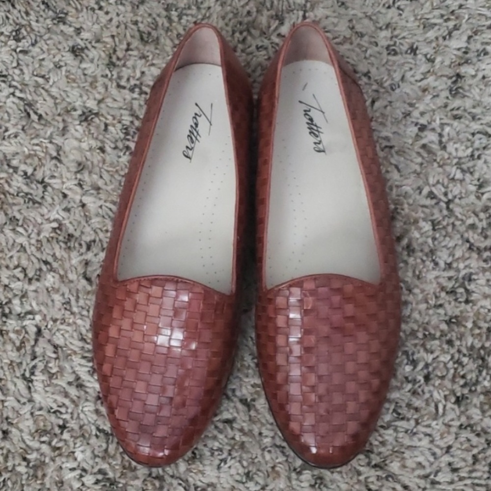 Trotters Liz size 9W